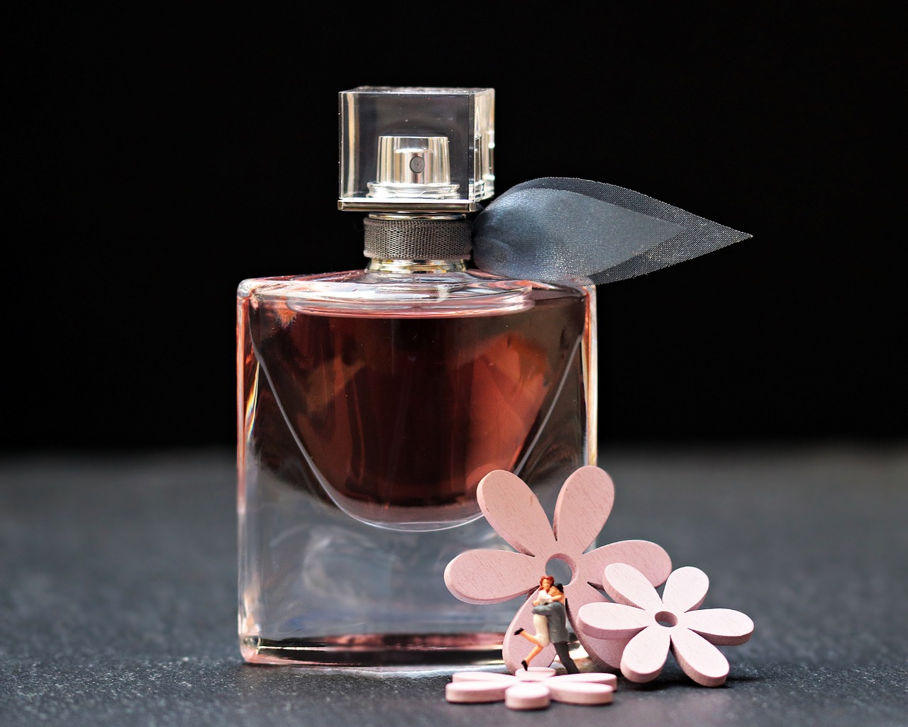 Jak sprawić, aby Twoje Perfumy damskie pachniały jak róże